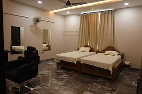 Navkar Palace Hotel & Resort