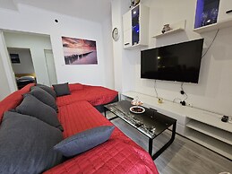 Modern apartment Nikola in a quiet area