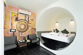 Tunnel Urban Retreat