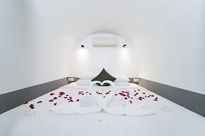 Tunnel Urban Retreat