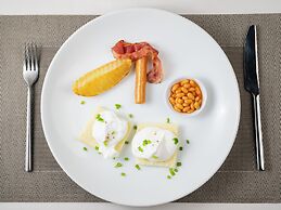 Tunnel Urban Retreat