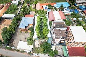 Tunnel Urban Retreat