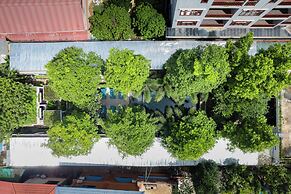 Tunnel Urban Retreat