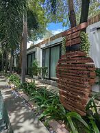 Tunnel Urban Retreat