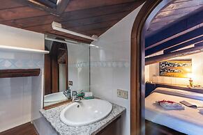 Punta Volpe Home With Pool