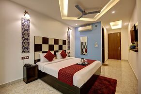Hotel Silky Palace By GRB