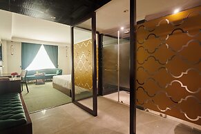 Deventure Sarovar Portico  Patel Nagar
