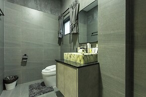 Unbelievable Property Great Sea views