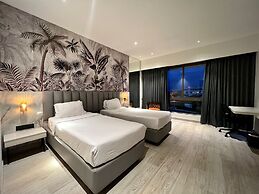 The Hans Hotel - Hubli