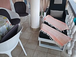 Apartment M & VALENTIN