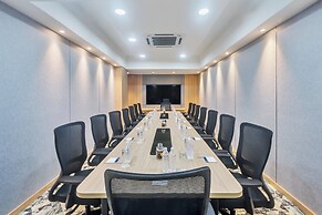 Holiday Inn Express And Suites Vijayawada by IHG