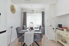 Suspire House -sleeps6-garden-bbq-coastal Retreat