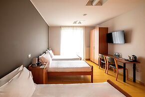 Phi Hotel Homy Druento