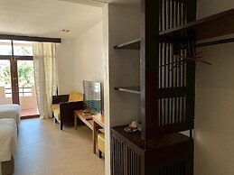 Chumphon Cabana Resort