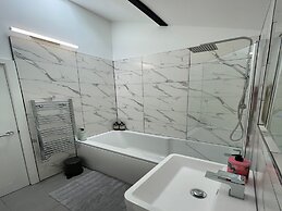 Cozy Studio in Brighouse