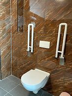 Mooncity Hotel & Boardinghouse