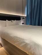 Mooncity Hotel & Boardinghouse