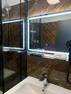 Mooncity Hotel & Boardinghouse