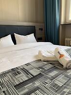 Mooncity Hotel & Boardinghouse