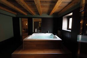 Divisi Suites & SPA