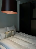 META SUITES historic city living