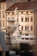 META SUITES historic city living