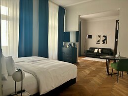 META SUITES historic city living