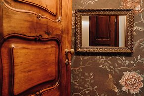 META SUITES historic city living