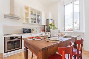 Rooftop Nest in Como City Center