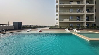 Waves - Stylish 1BR Close to IMG World & Global Village