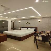 Royal Luxe Business Class Hotel