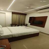 Royal Luxe Business Class Hotel