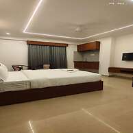 Royal Luxe Business Class Hotel