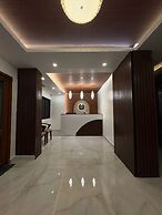 Royal Luxe Business Class Hotel