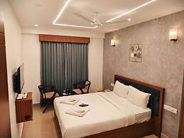 Royal Luxe Business Class Hotel