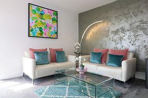 Glass House Retreat