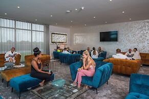 Glass House Retreat