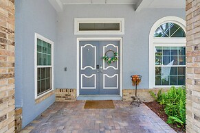 Screened Lanai + Fenced Yard: Luxe Orlando Home