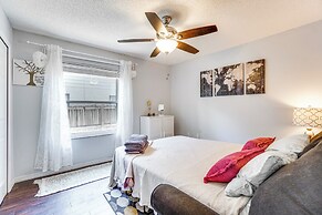 Screened Lanai + Fenced Yard: Luxe Orlando Home