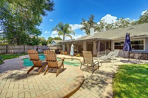 Screened Lanai + Fenced Yard: Luxe Orlando Home