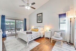 Screened Lanai + Fenced Yard: Luxe Orlando Home