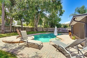 Screened Lanai + Fenced Yard: Luxe Orlando Home