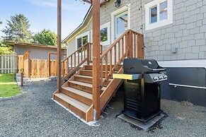 1/2 Mi to Ocean: Copalis Beach Hideaway!