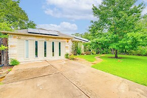 Cedar Park Home w/ Outdoor Oasis - 5 Mi to Lake!