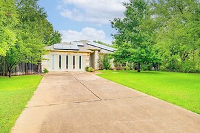 Cedar Park Home w/ Outdoor Oasis - 5 Mi to Lake!