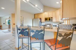 8 Mi to Skiing: Mtn-view Getaway in Frisco!