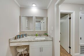 Quaint Augusta Townhome: 3 Mi to the Masters!