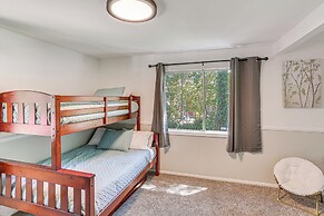 1 Mi to Lake: Crestline Cabin w/ Deck + Gas Grill!