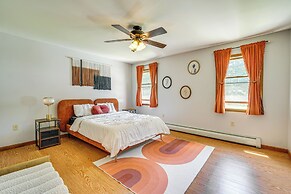 Pool, Yard & Game Room: Family Home in Kunkletown