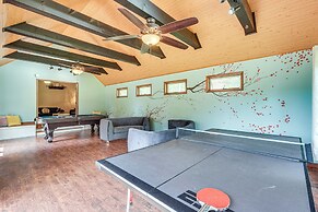 Pool, Yard & Game Room: Family Home in Kunkletown